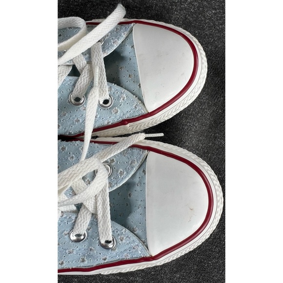 Converse Baby Blue Eyelet Sneakers Men 7 or Women 9 - Picture 9 of 15
